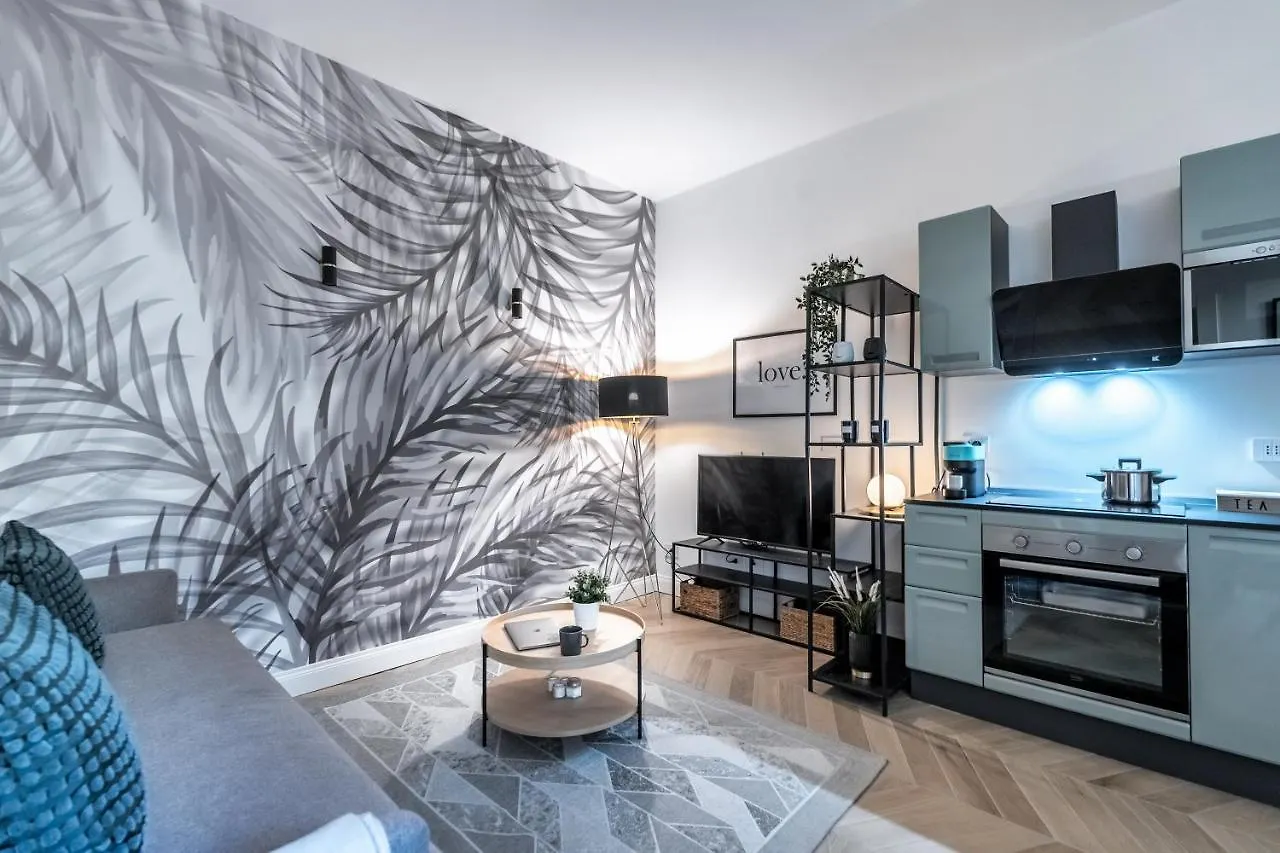Duomo-Porta Venezia, Luxury Design Apartment Milan