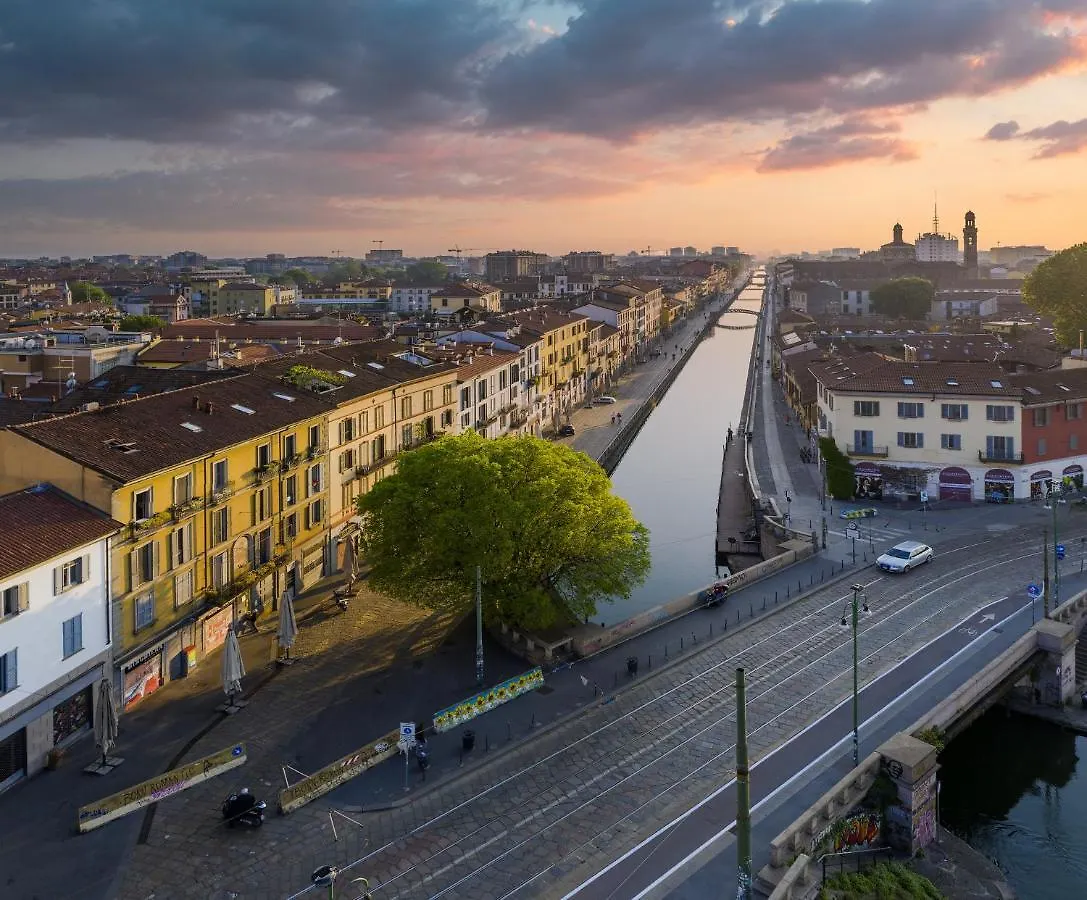Duomo-Porta Venezia, Luxury Design Apartment Milan